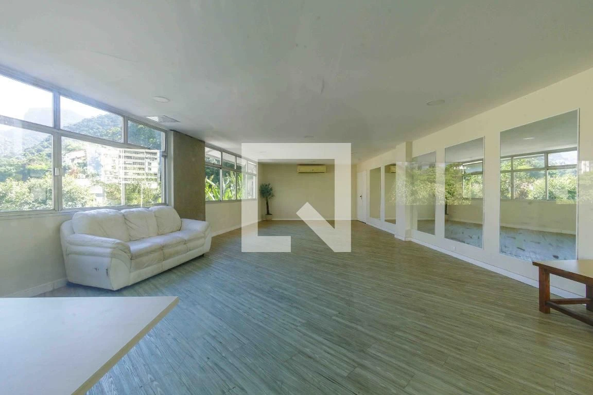 Washing machine in a 2-bedroom apartment, 100 m² — photo 33