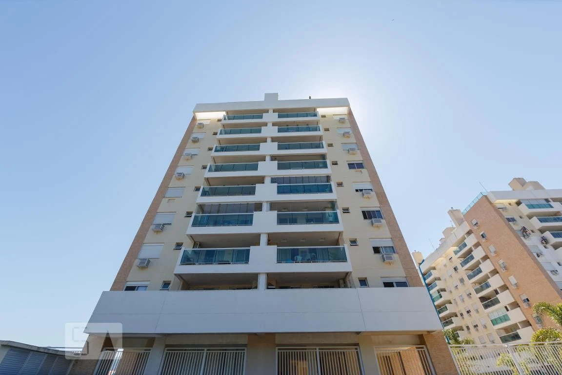 Furnished 3-bedroom apartment with private BBQ — photo 20