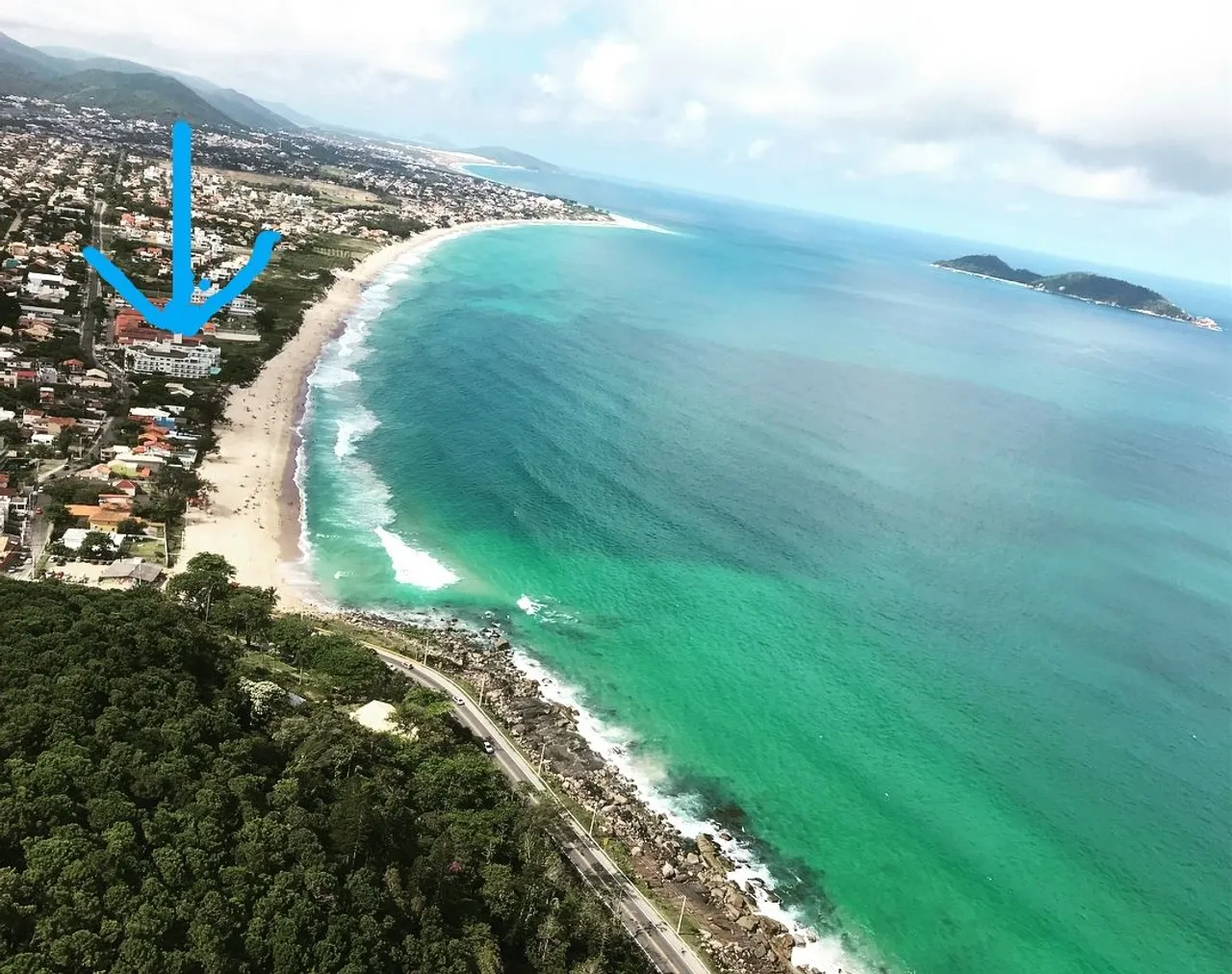 One-bedroom apartment with a water view in Florianópolis — photo 18