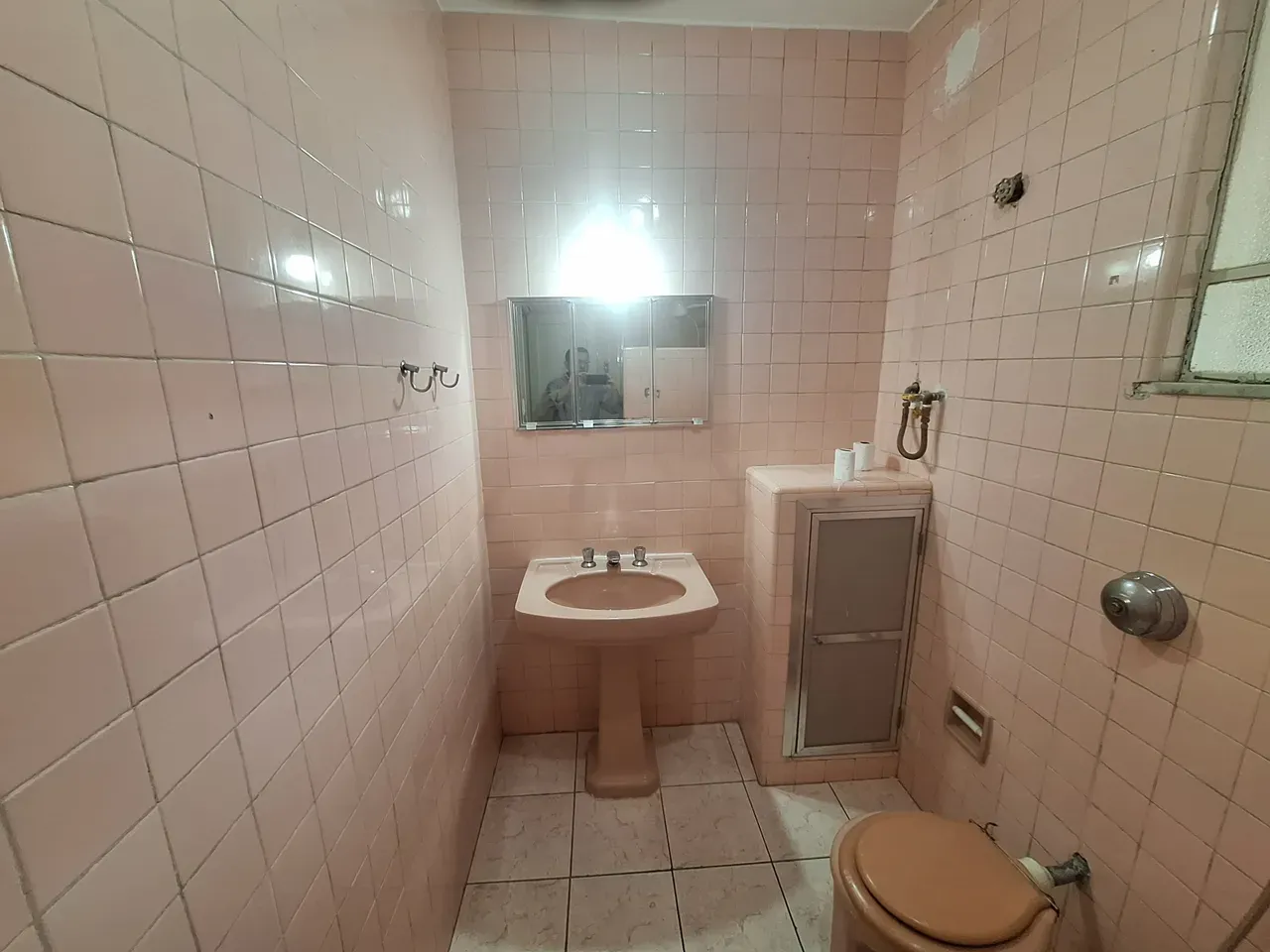Unfurnished rental apartment with 2 bedrooms and 2 baths — photo 32