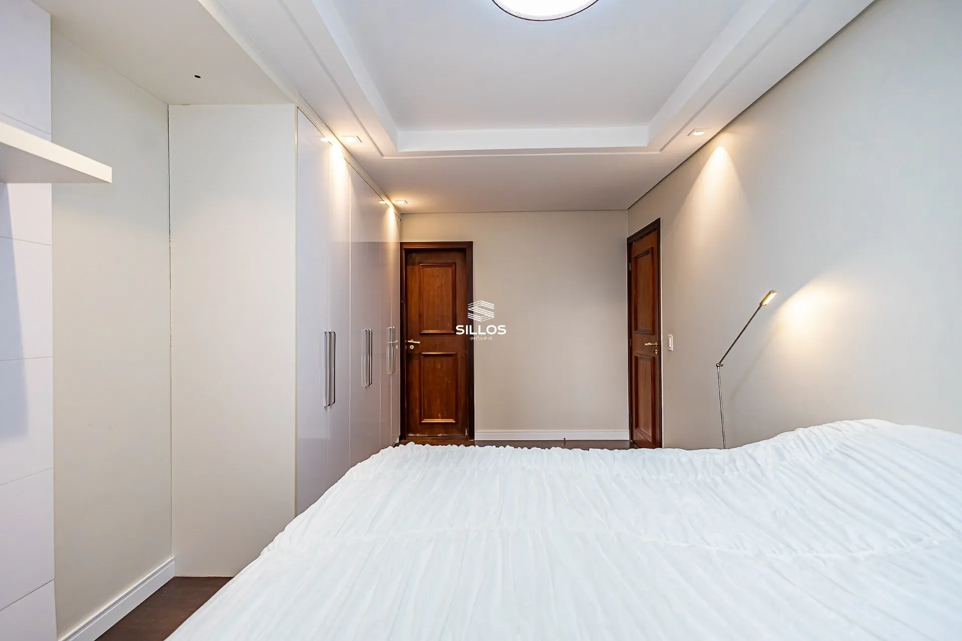 Apartamento de 241 m² con 4 dormitorios y cocina abierta — photo 23