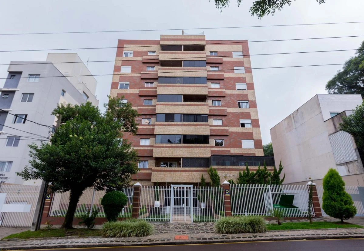 Departamento con espacio de home office en Curitiba — photo 24