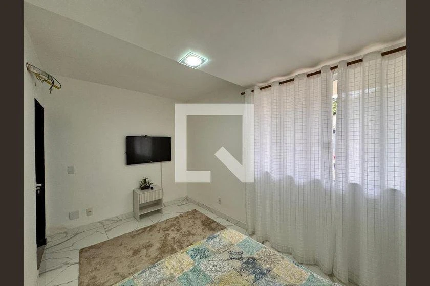 Casa em condomínio com 6 quartos e 6 banheiros — photo 35
