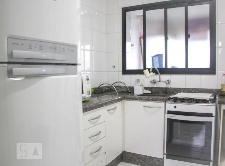 Furnished 3-bedroom apartment with balcony grill — photo 2
