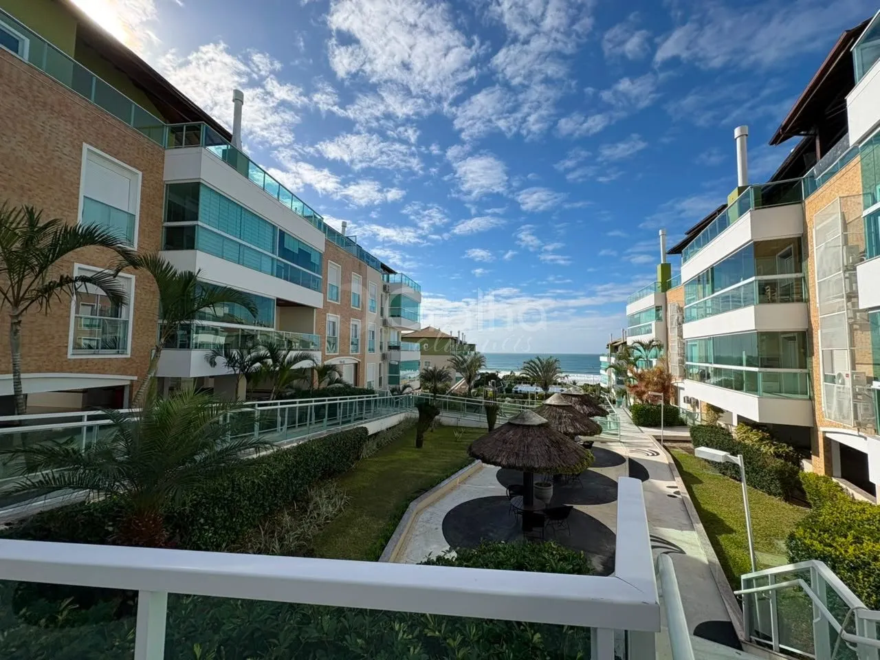 Furnished 129 m² apartment with 2 bedrooms and balcony — photo 32