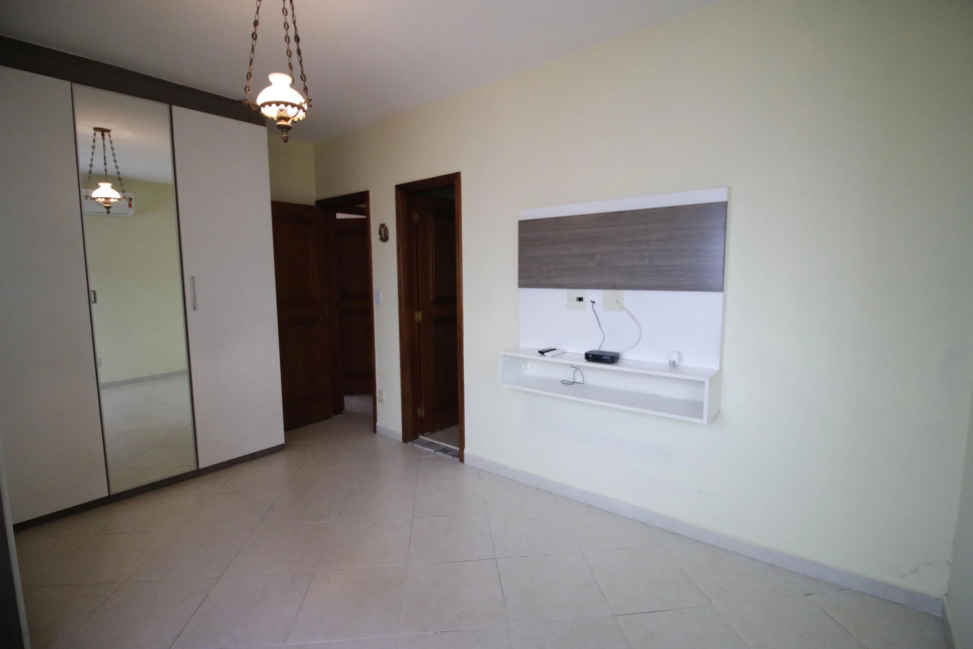 3-bedroom house with a garden — photo 17