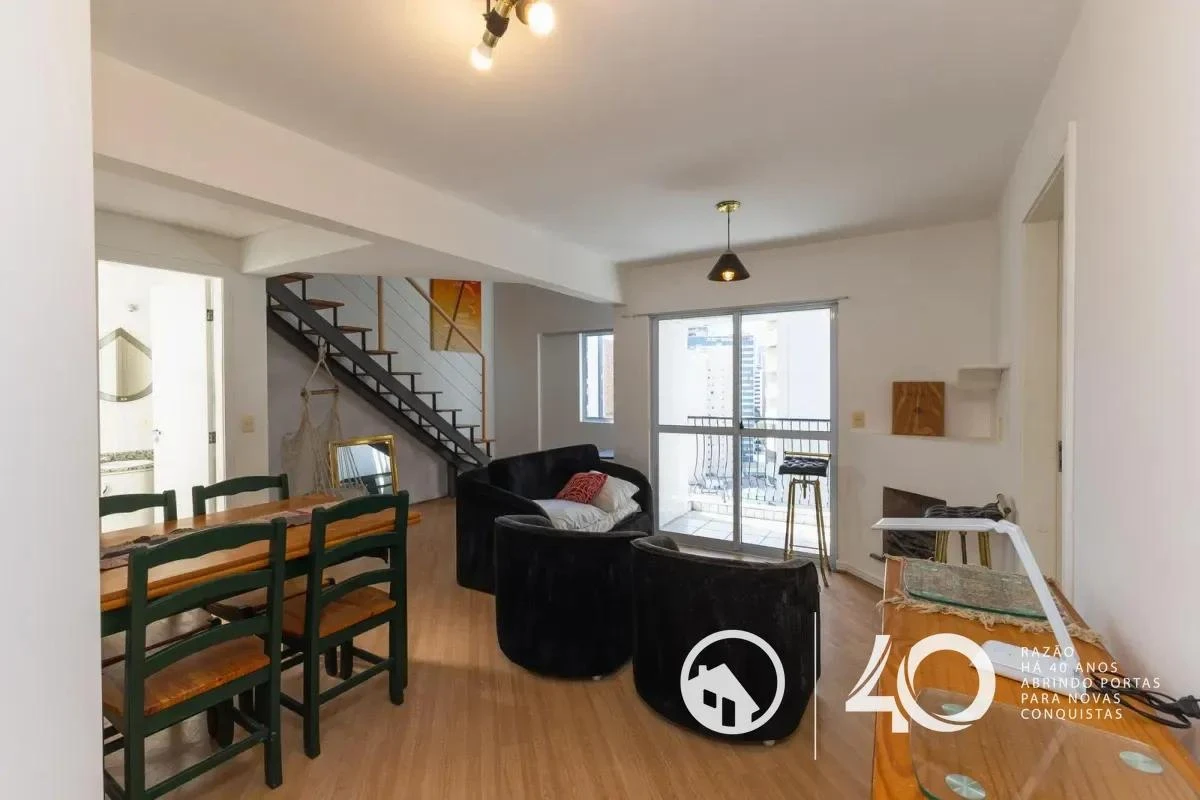 Furnished apartment, 67 m², with a glass-enclosed balcony — photo 4