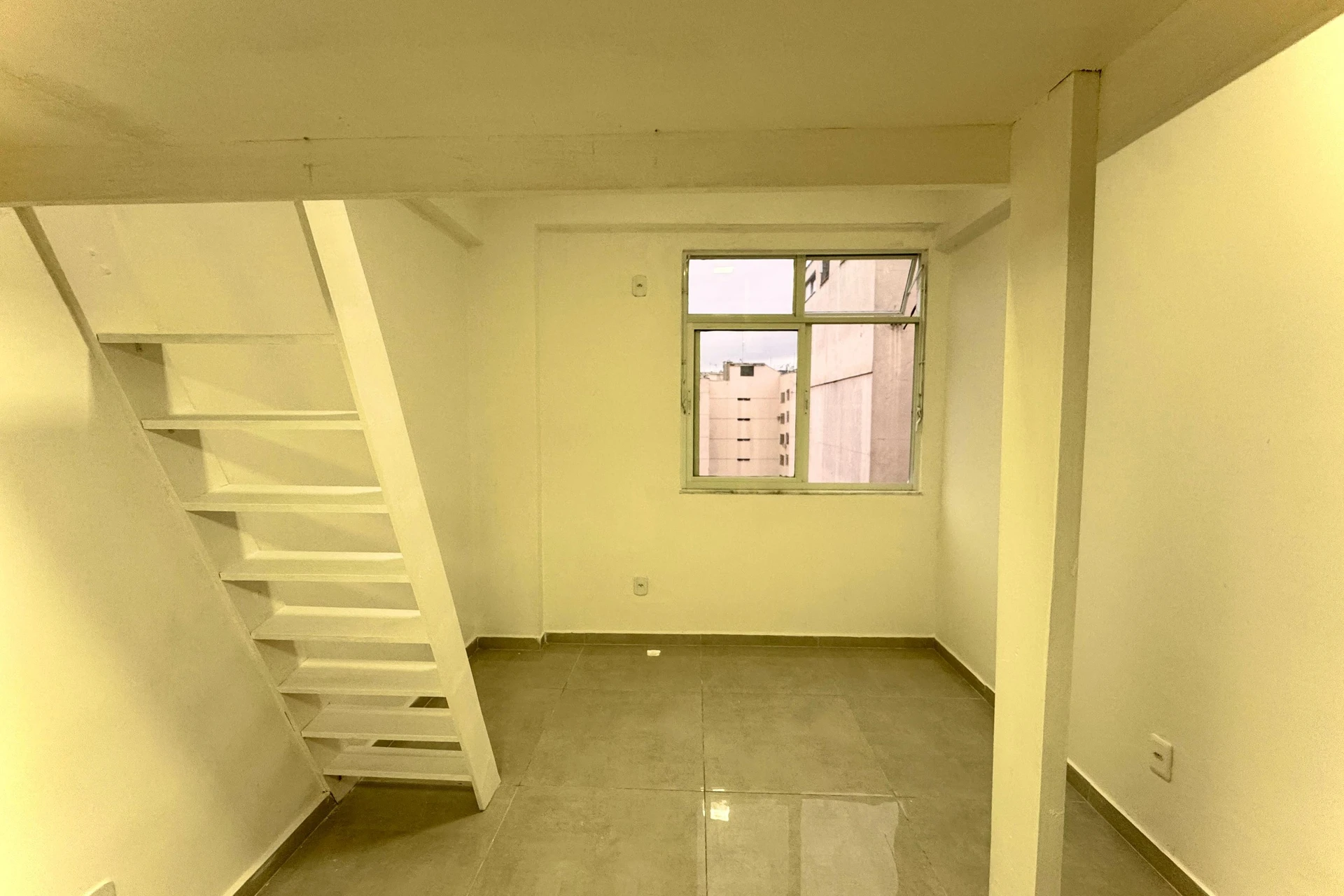 Apartamento de 1 quarto com espaço de home office, Centro — photo 14
