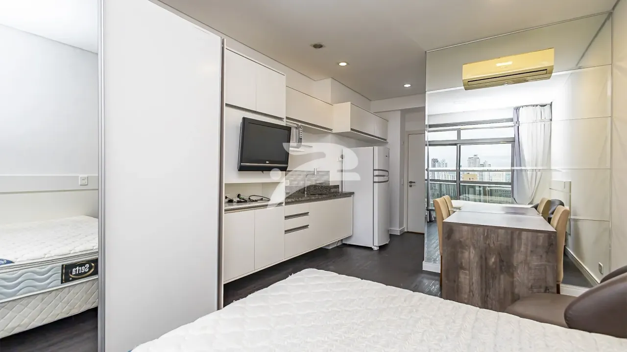 Apartamento amueblado de 1 dormitorio con balcón — photo 12