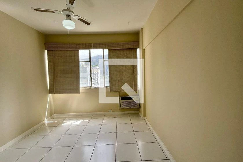 Apartamento de 2 quartos com cozinha fechada — photo 22