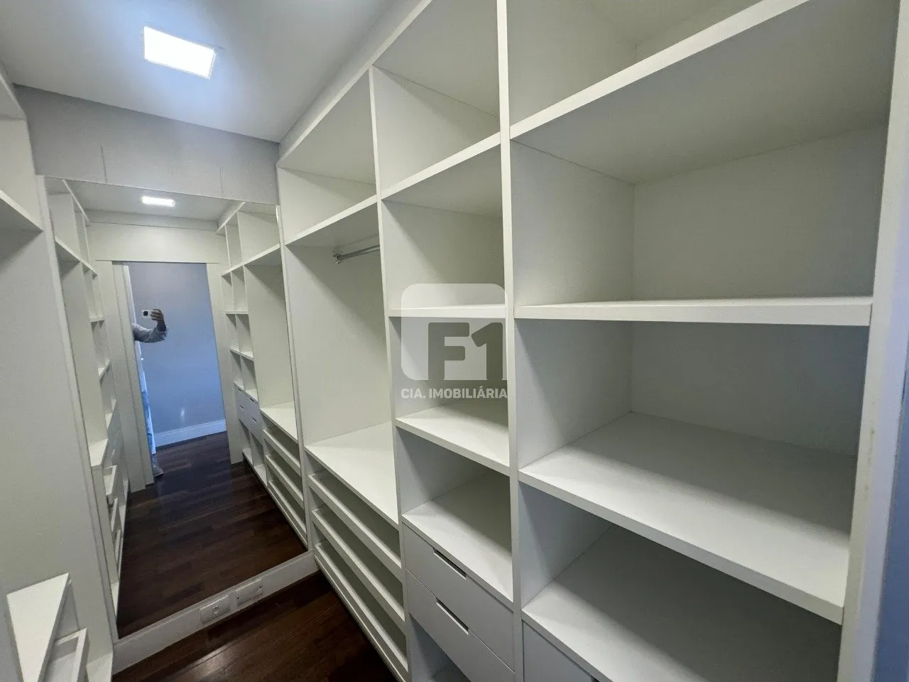 Furnished house with 7 bedrooms and a real desk — photo 22