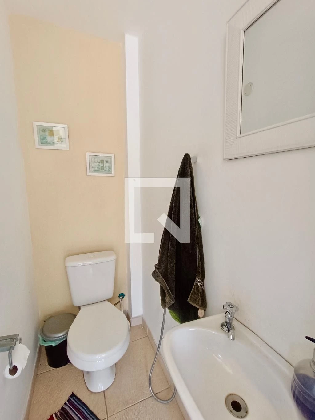 Furnished apartment with private yard and BBQ — photo 44