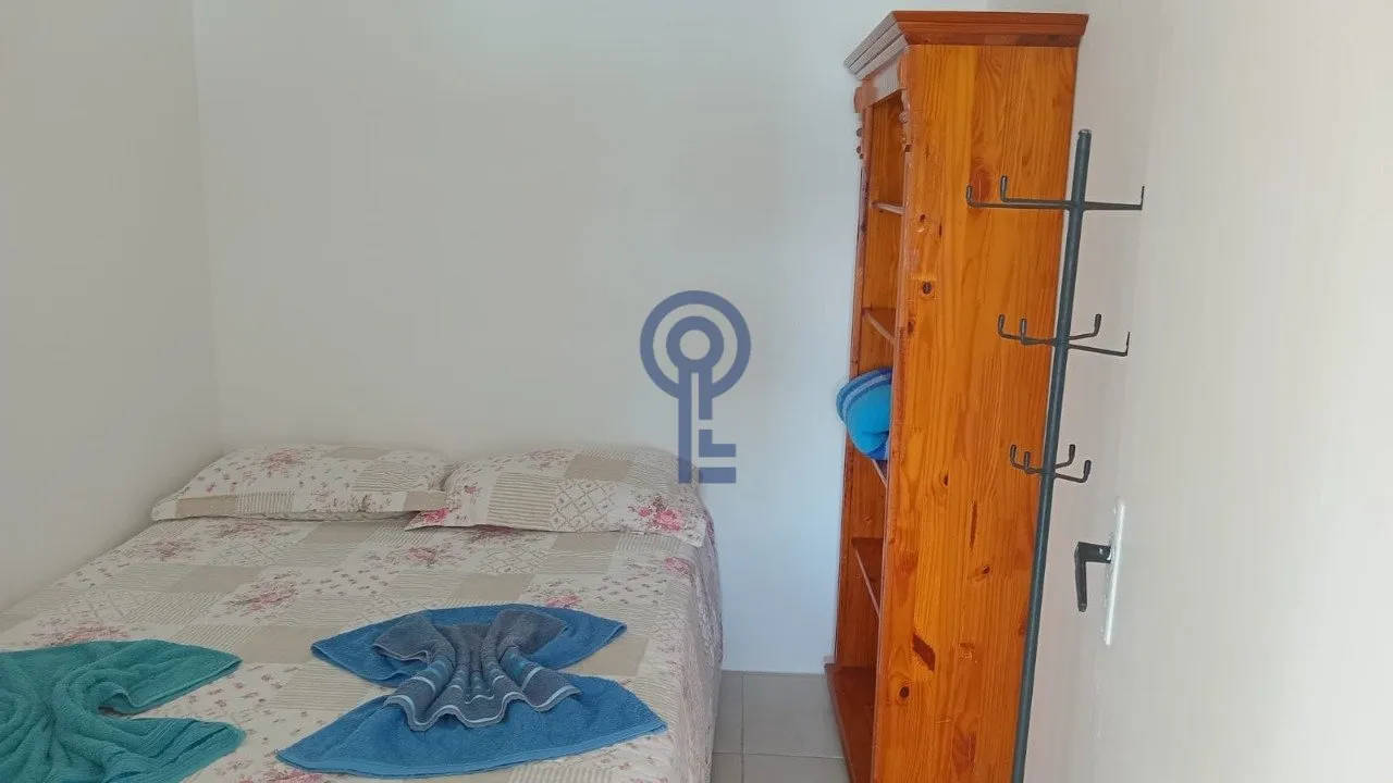 Furnished 2-bedroom apartment with a gas stove — photo 14