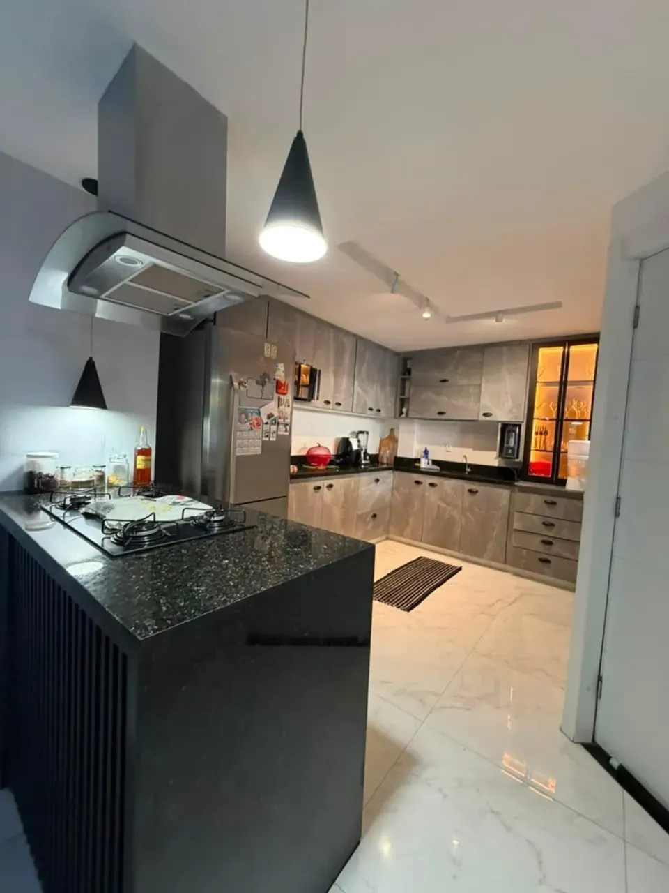 Casa mobiliada de 210 m² com 3 quartos e 3 banheiros — photo 4
