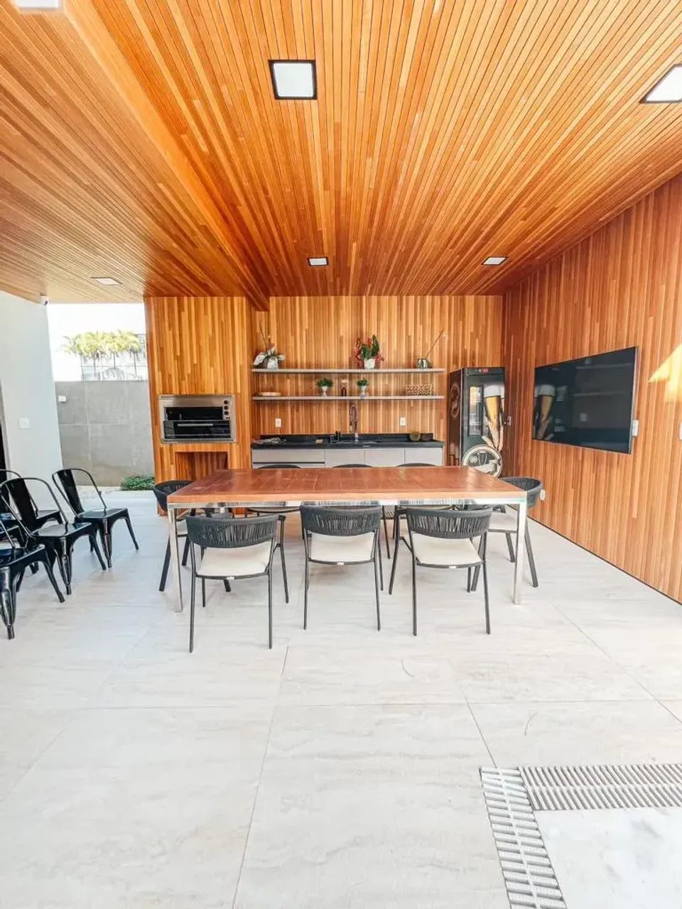 Furnished house with open-plan kitchen and 4 parking — photo 16