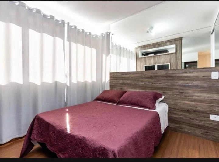 Furnished studio apartment with an open-plan kitchen — photo 3