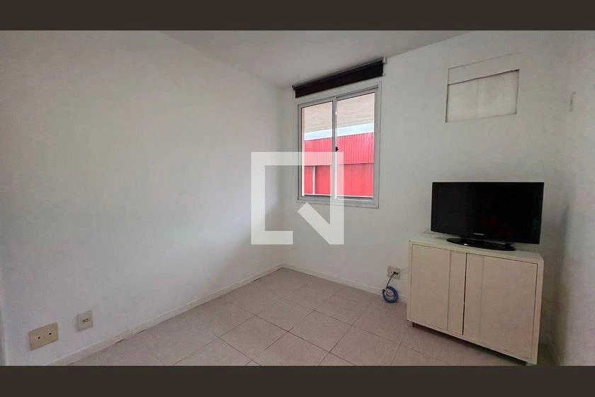 2-bedroom apartment in a building with a gym — photo 22