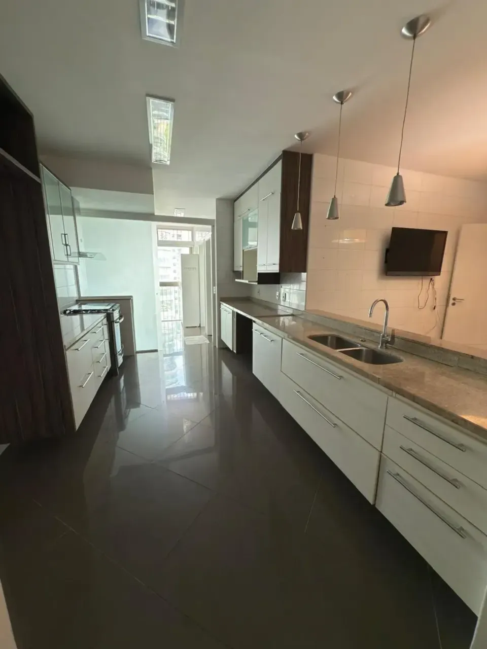 Apartamento mobiliado 4 quartos com varanda fechada — photo 2
