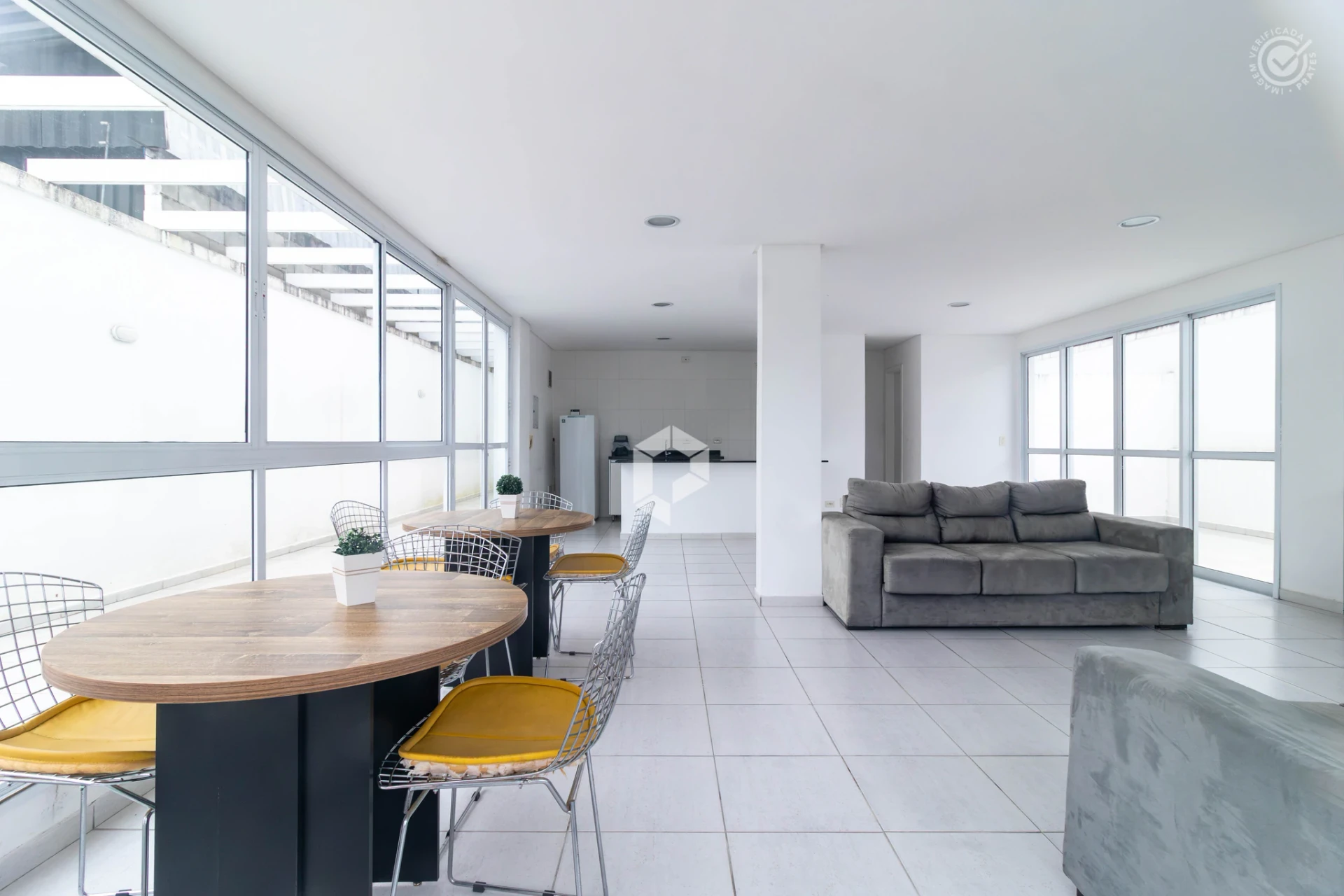 One-bedroom apartment with a home office in Curitiba — photo 5