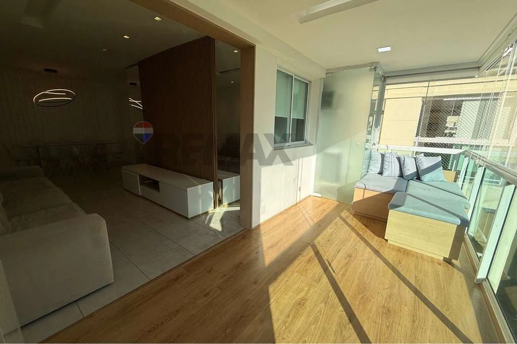 Apartamento reformado de 98 m² com varanda fechada — photo 8