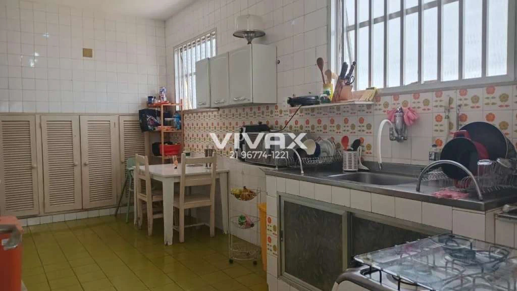 Furnished duplex house 351 m² with 5 bedrooms and 3 parking — photo 6