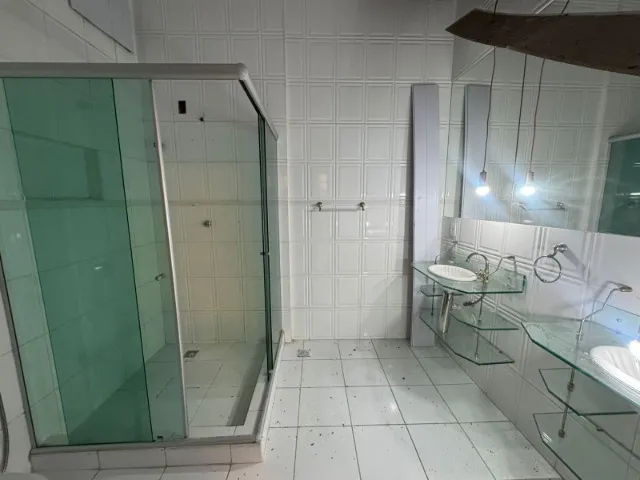 Unfurnished house with 3 bedrooms and 1 parking space — photo 3