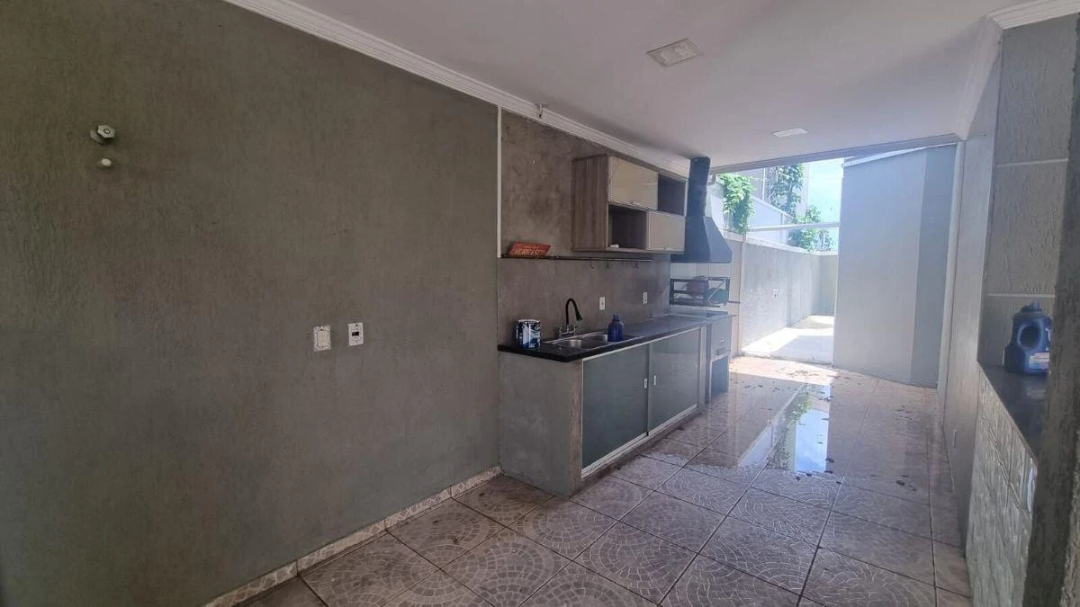 360 m² house with 4 en-suite bedrooms and 3 parking — photo 19