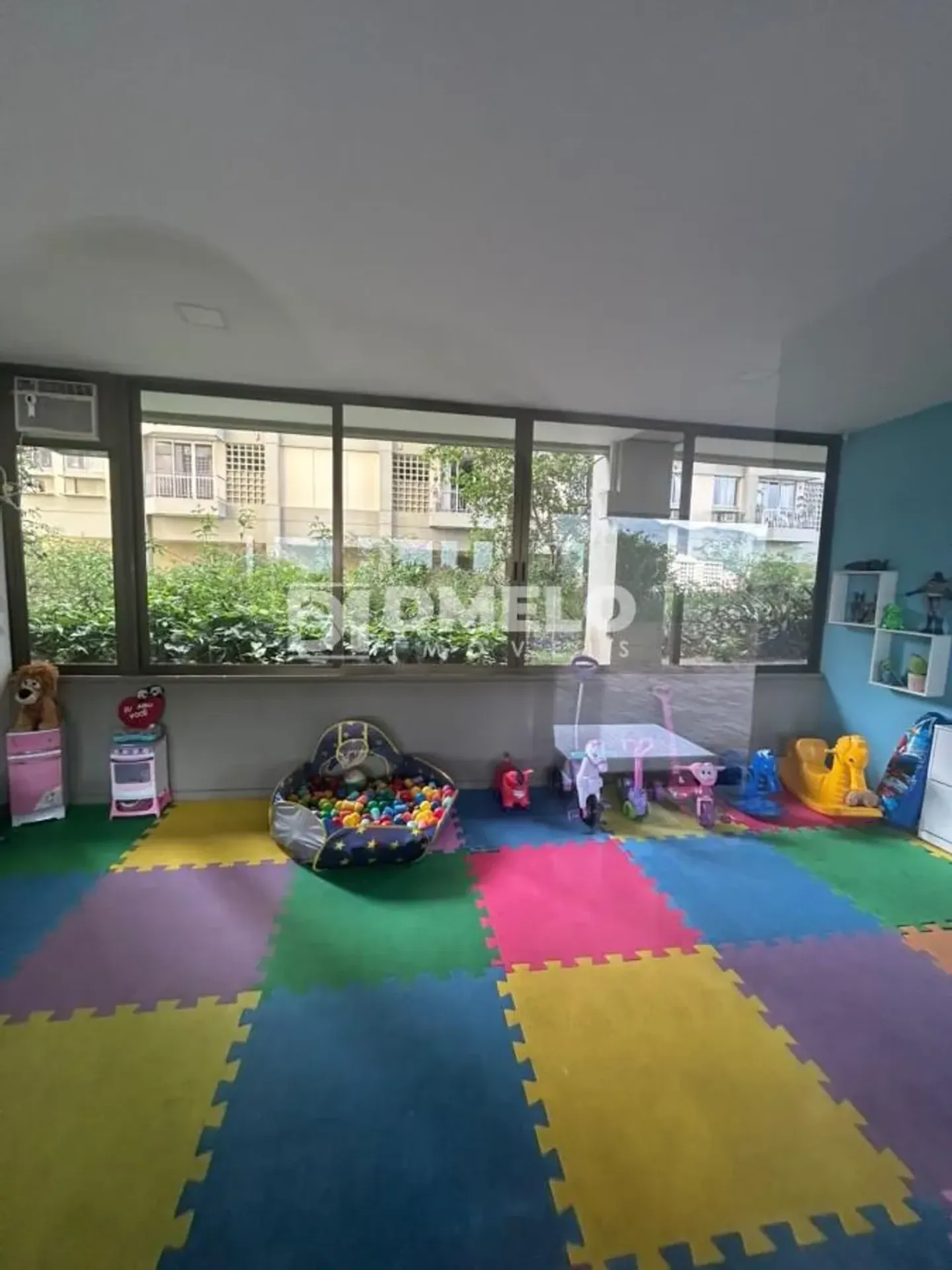 Apartment, 83 m², with wood or laminate floors — photo 35