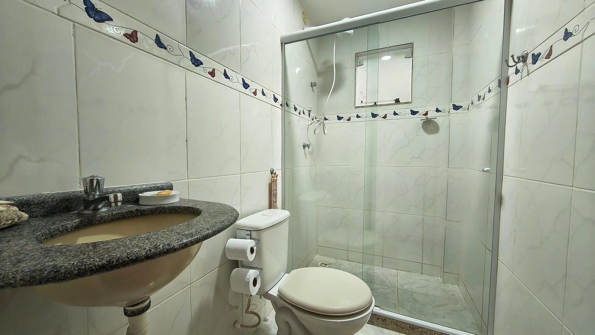 Casa con 4 dormitorios, 3 baños y jardín privado — photo 39