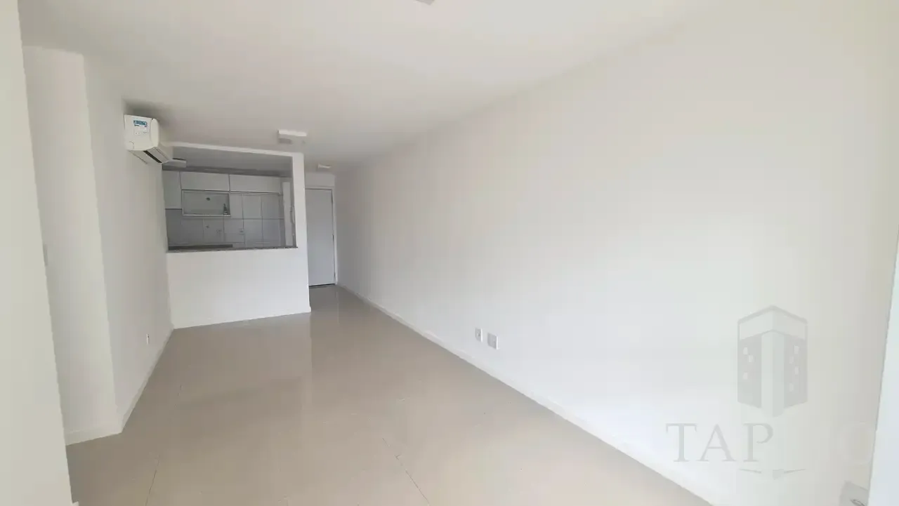 3-bedroom apartment with 3 bathrooms and 2 parking spots — photo 9