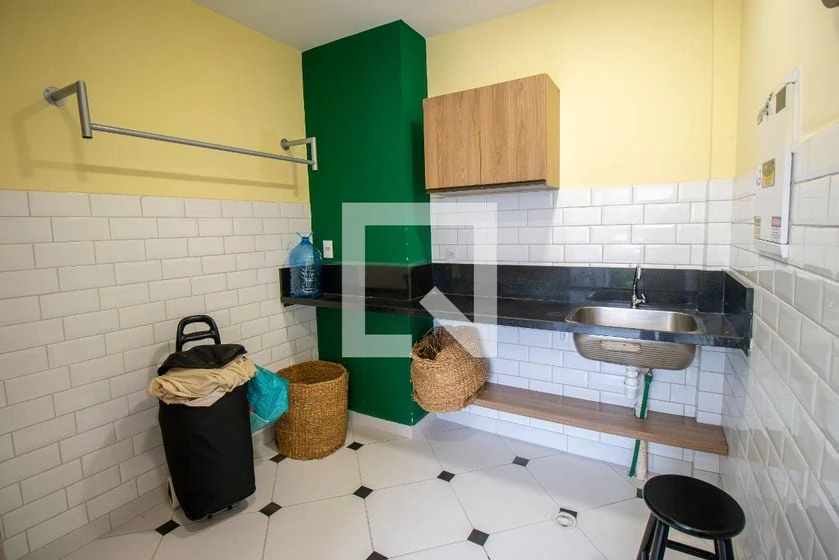 Квартира 50 м² з робочим місцем та пральною машиною — photo 25