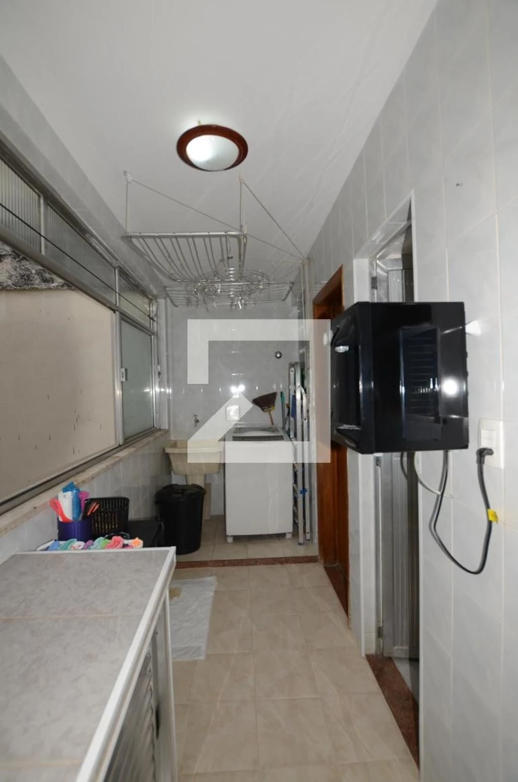 80 m² apartment with a walk-in closet and a home office — photo 15