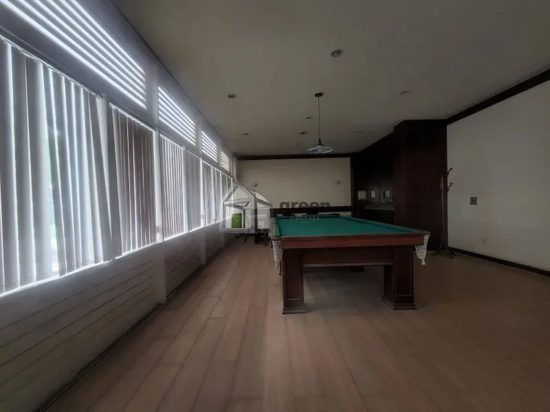 Unfurnished 1-bedroom apartment with enclosed balcony — photo 15