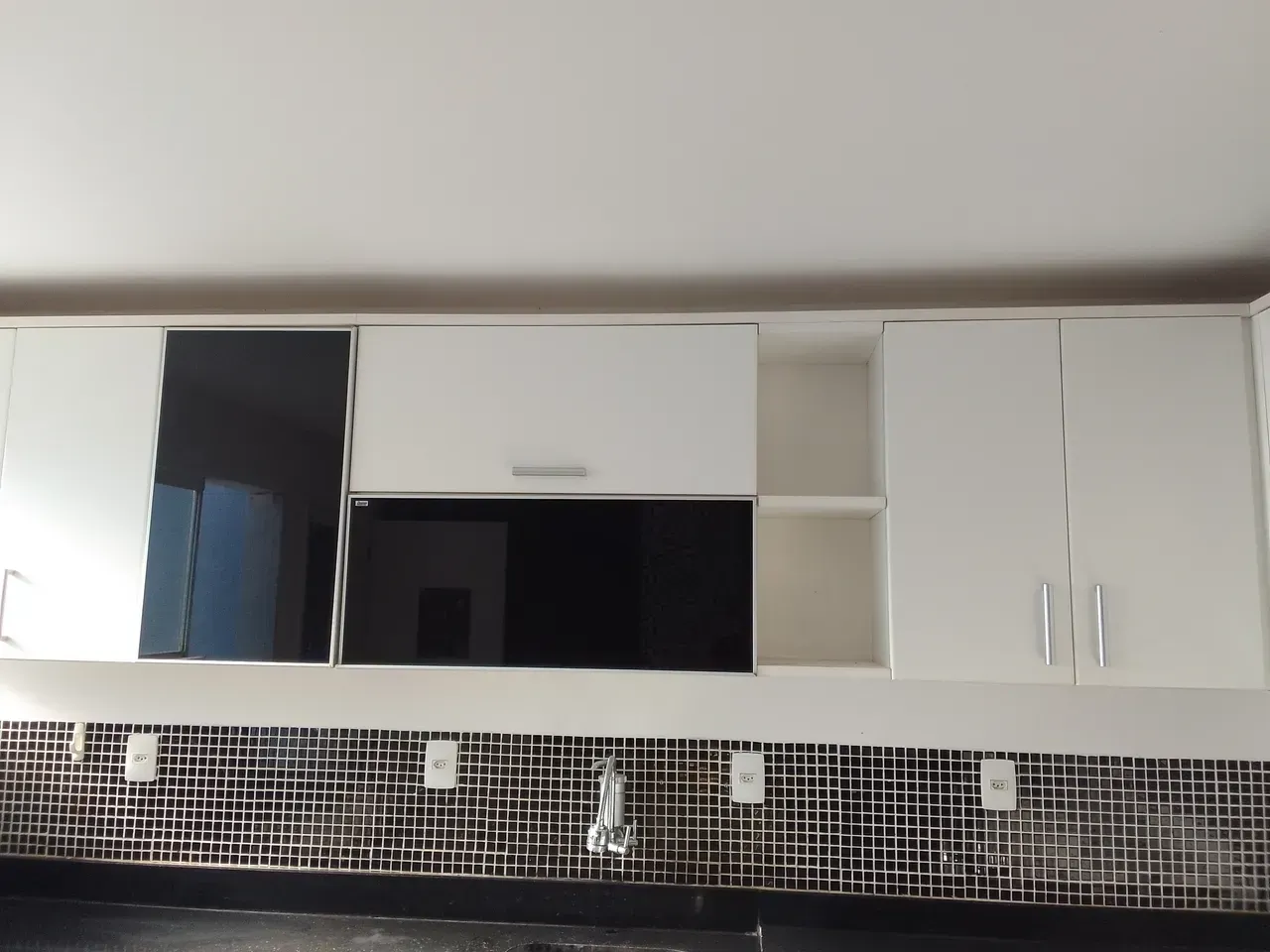 Unfurnished house with 5 bedrooms and 5 bathrooms — photo 6
