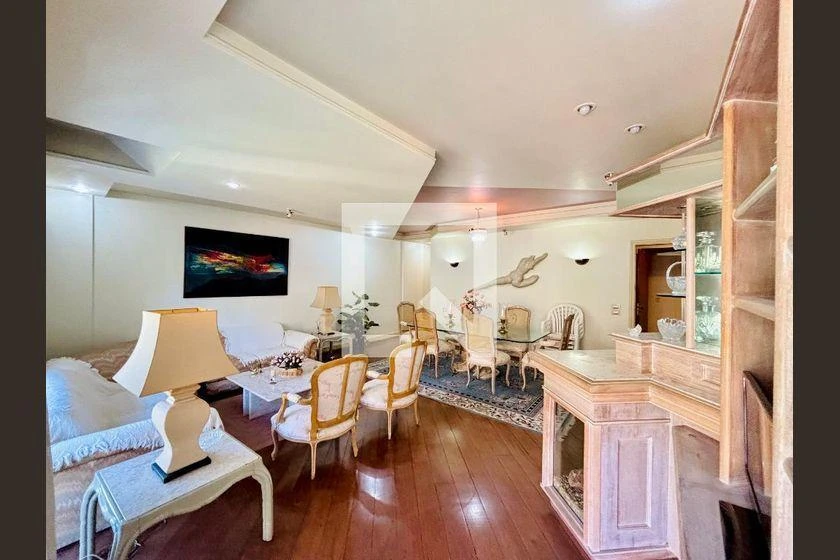 Furnished 2-bedroom apartment with 113 m² and balcony