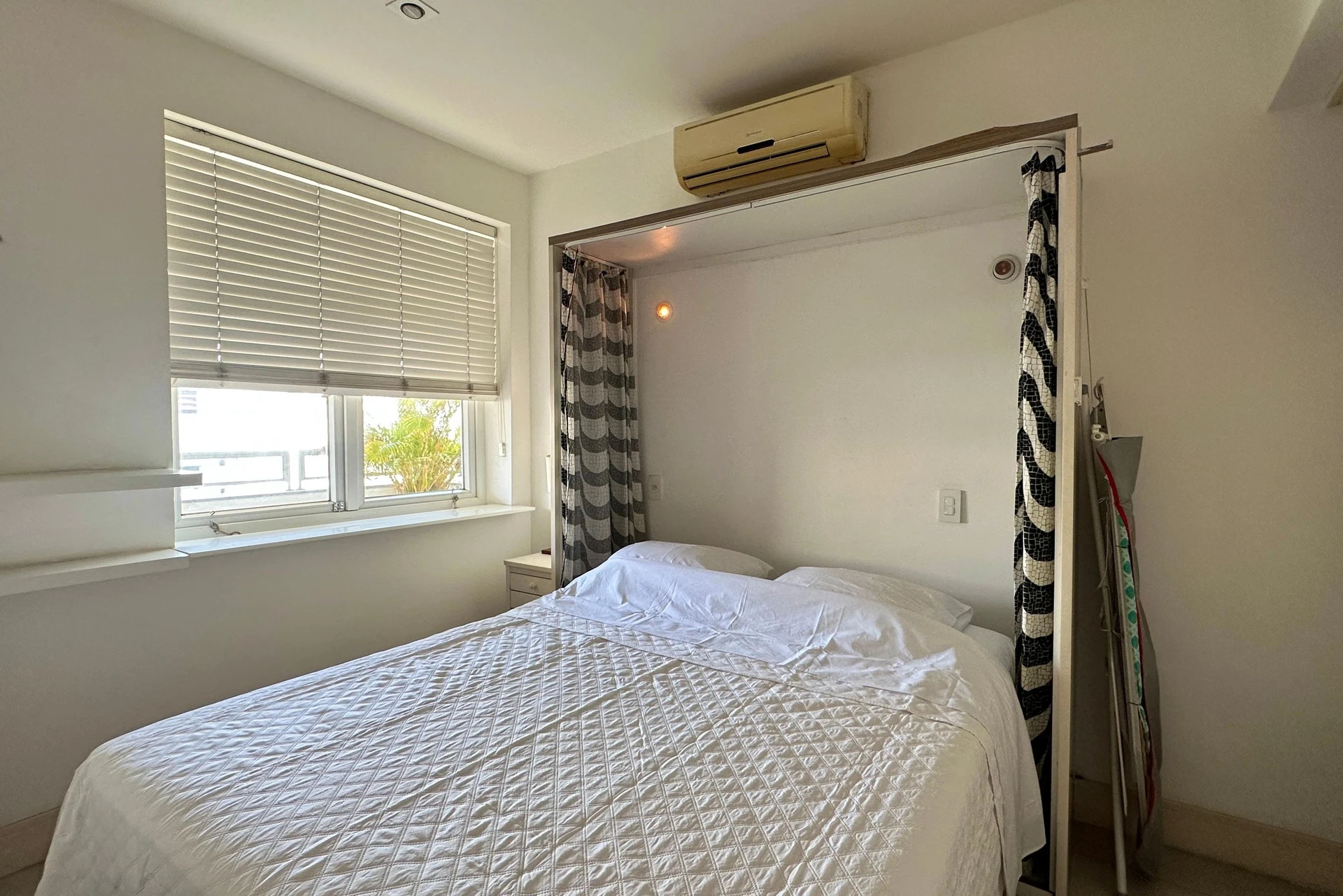 2-bedroom apartment with a grill on the balcony — photo 12