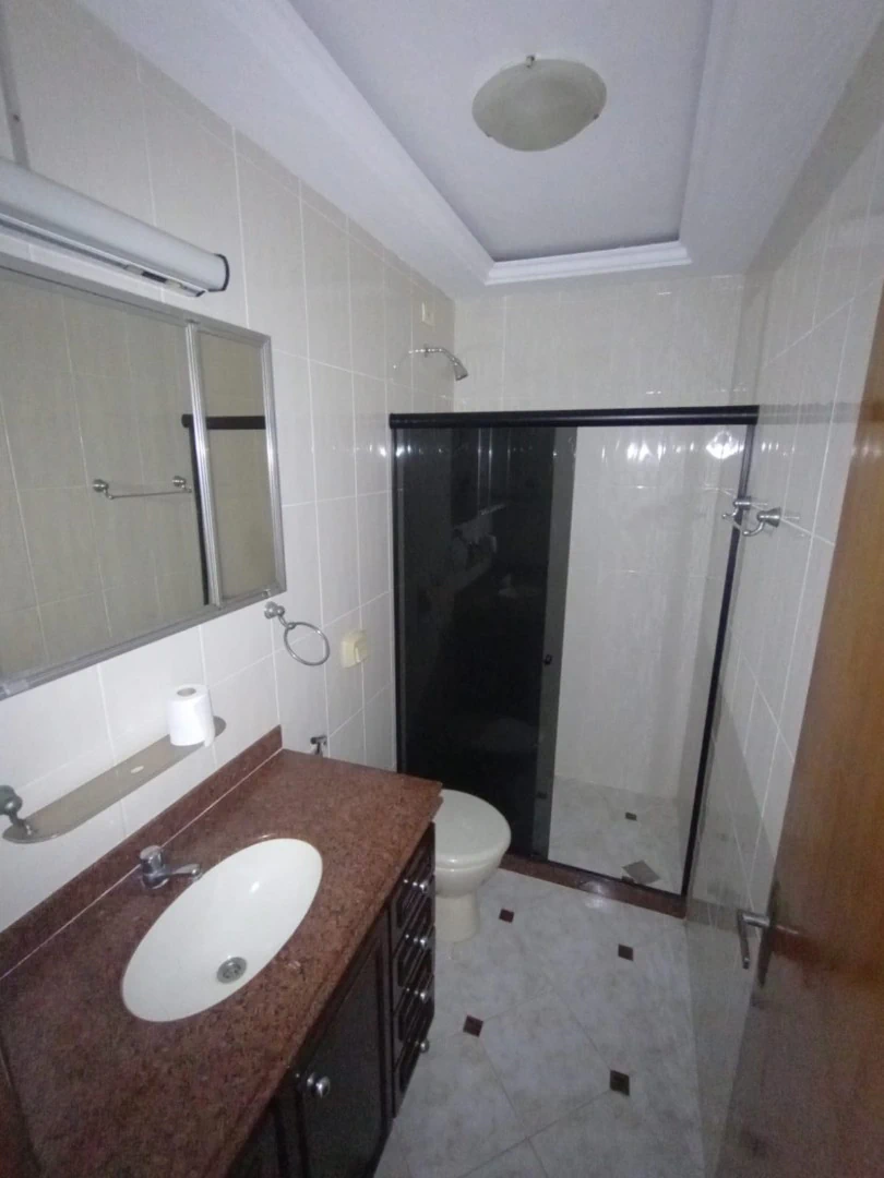 2-bedroom apartment, 1 with its own bathroom, 115 m² — photo 8