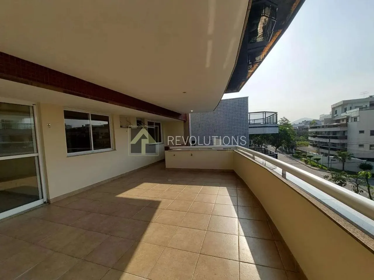 Apartamento com ar-condicionado, varanda e 3 banheiros — photo 16