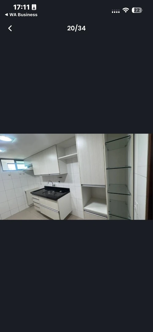 Квартира 70 м² із заскленим балконом та робочим місцем — photo 10
