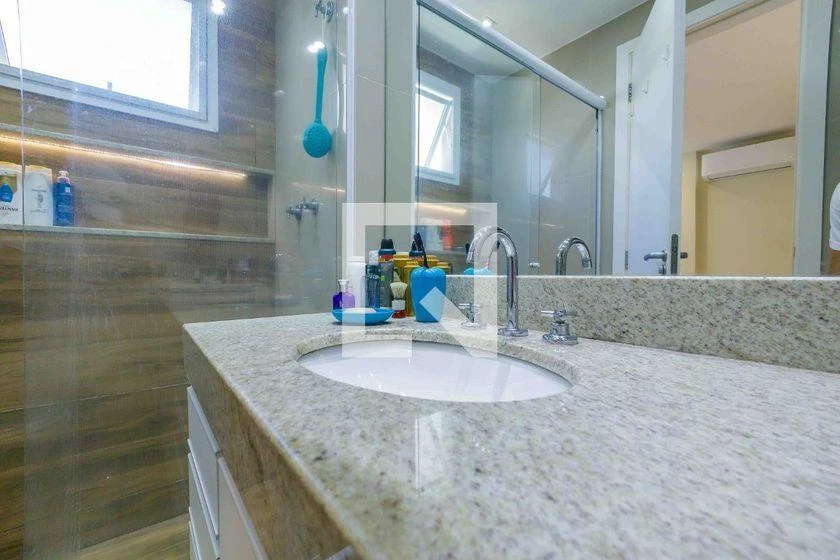 Furnished 3-bedroom apartment with 264 m² — photo 37