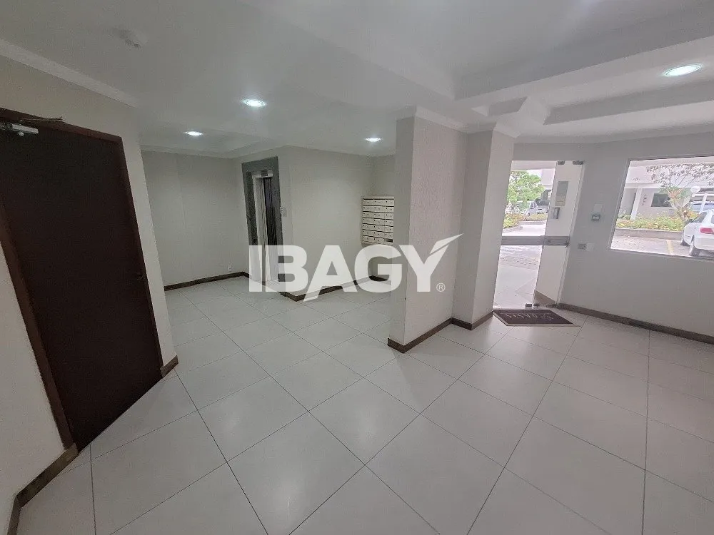 Apartamento amueblado de 3 dormitorios con suite — photo 25
