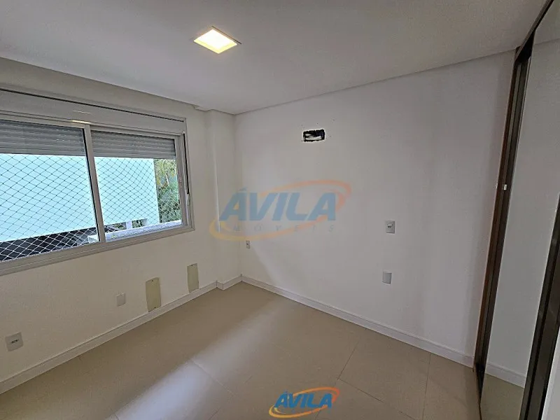 One-bedroom, 40 m² apartment in Florianópolis — photo 12