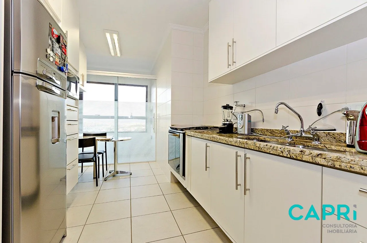 Furnished 3-bedroom apartment with a closed kitchen — photo 46