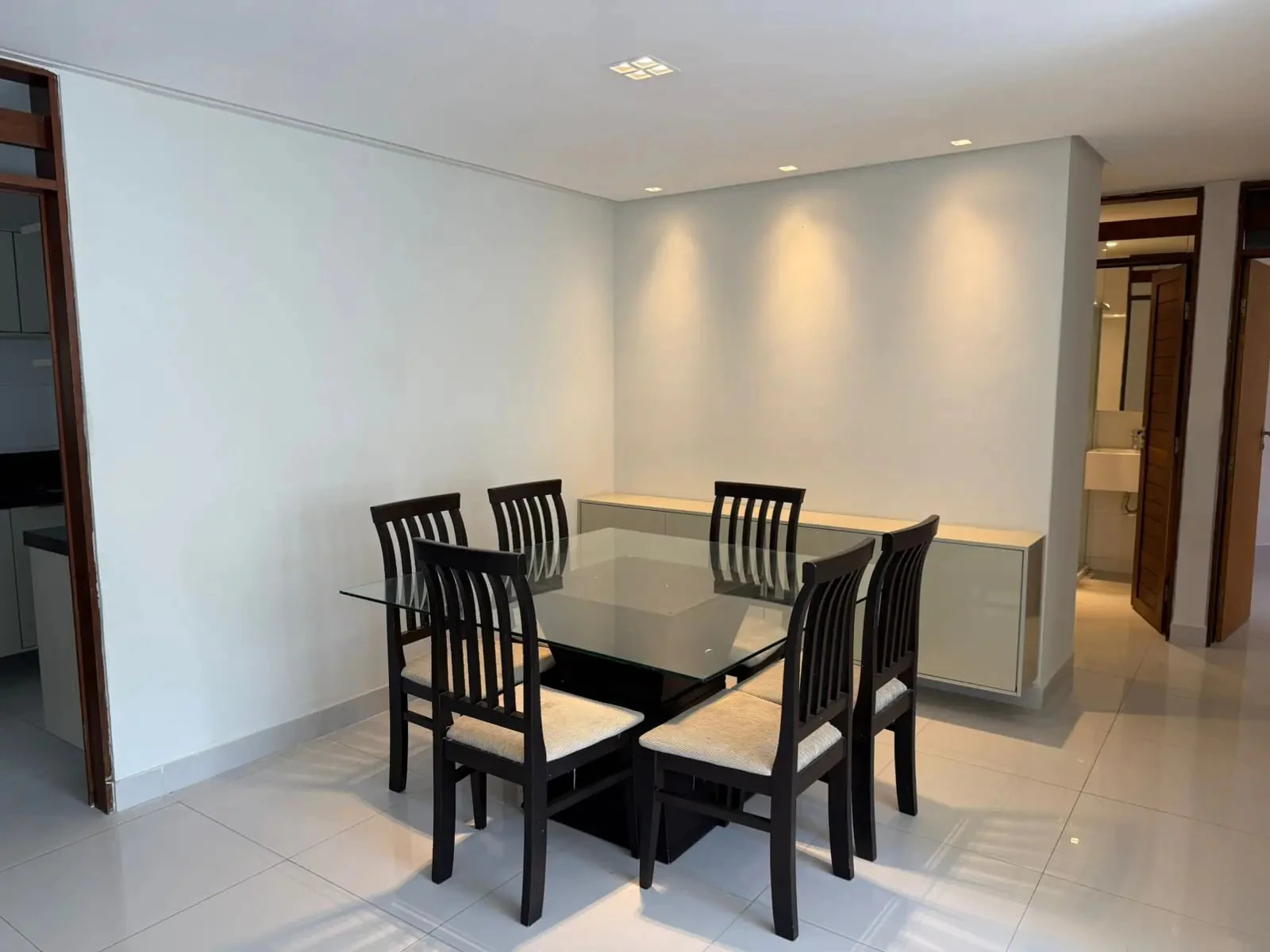 3-bedroom apartment on the 1st floor with built-in wardrobes