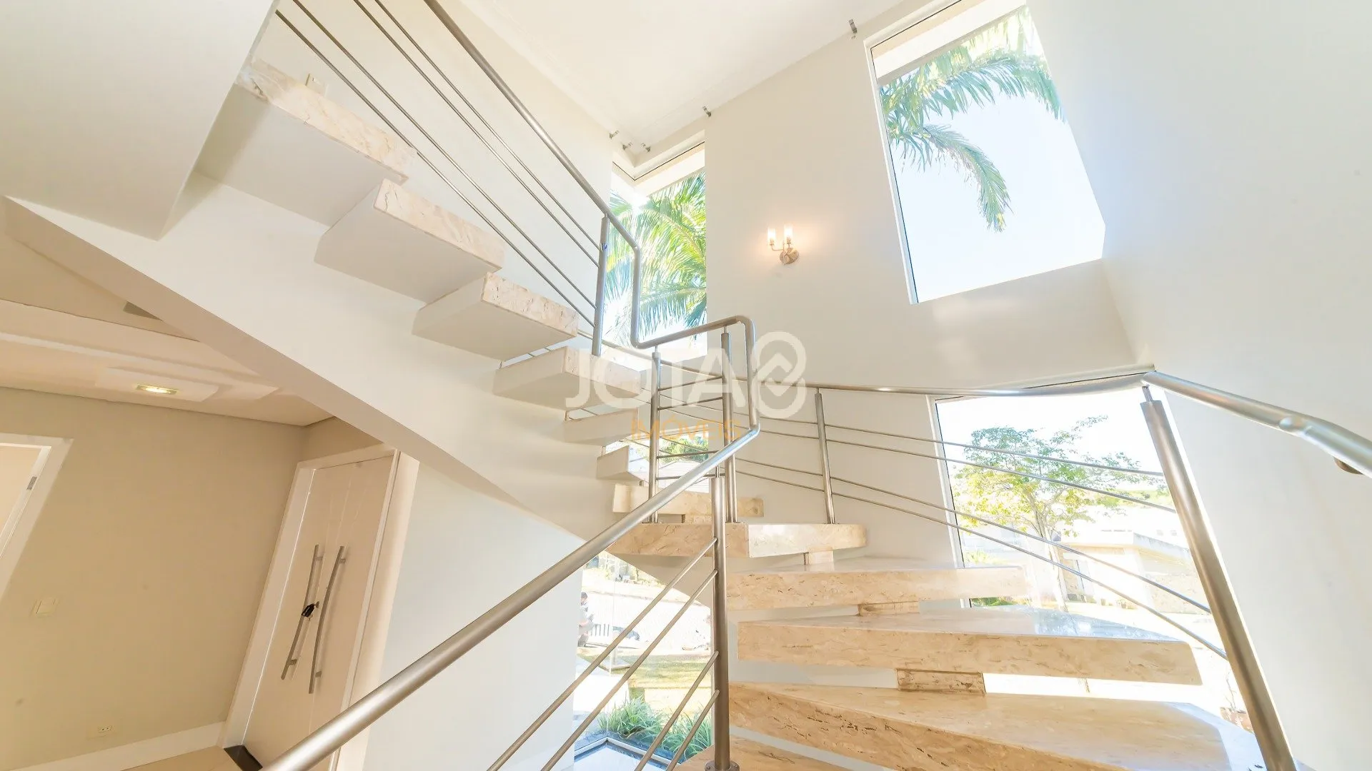 House with 3 bedrooms, 345 m² and 6 parking spaces — photo 24