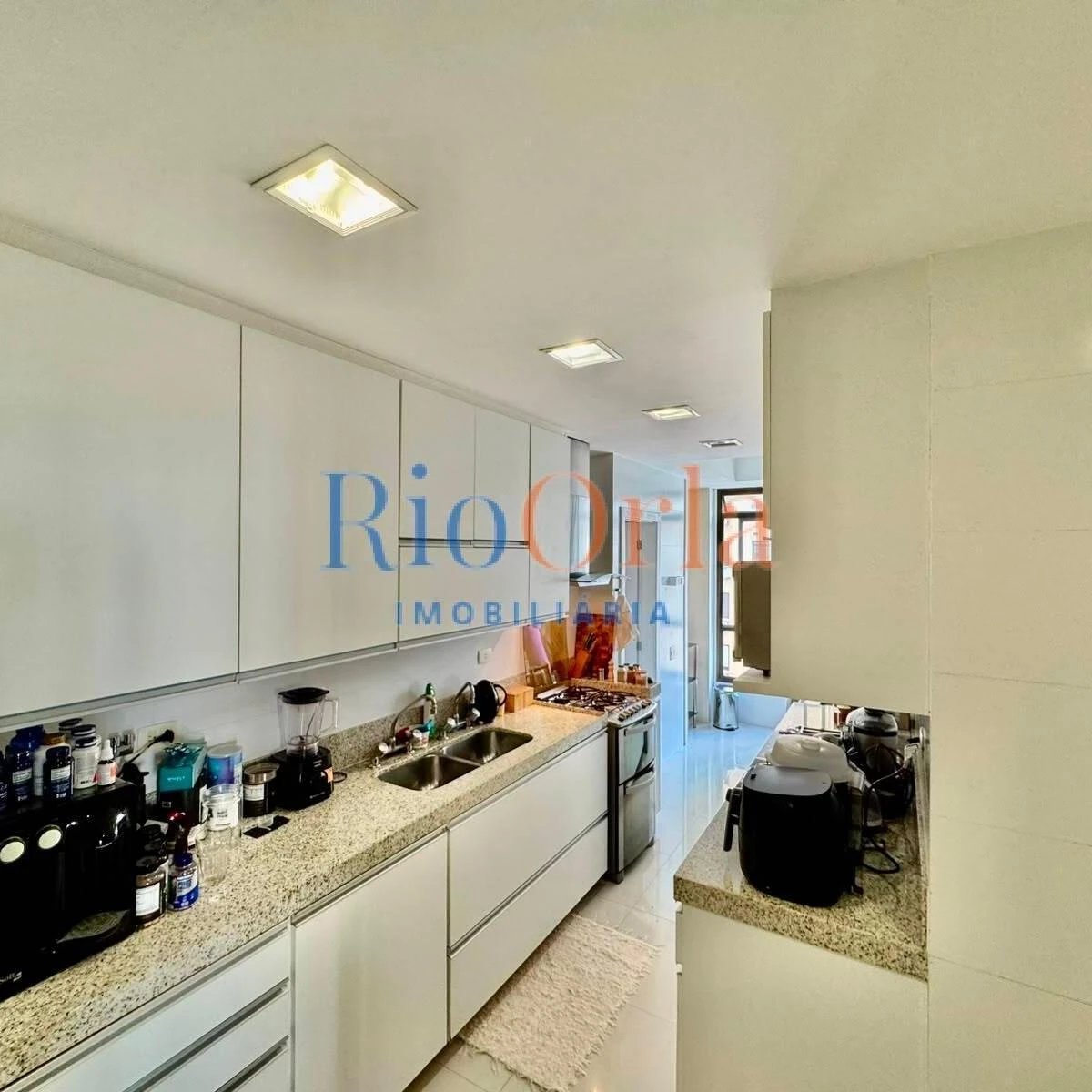 3-bedroom apartment with balcony and 160 m² — photo 9