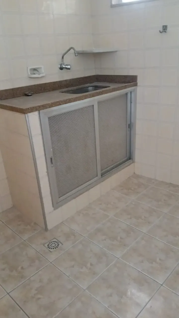 Apartamento sem mobília com 2 quartos e 1 banheiro — photo 2