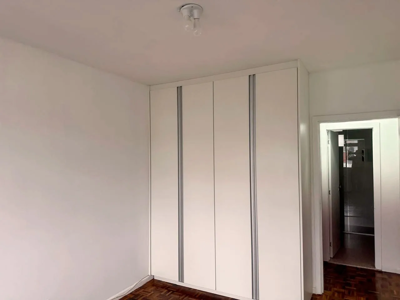 3-bedroom apartment with a walk-in closet — photo 8