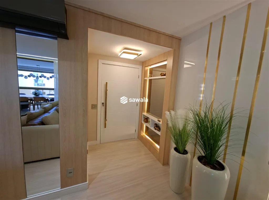 Furnished apartment with 4 bedrooms and open kitchen — photo 11