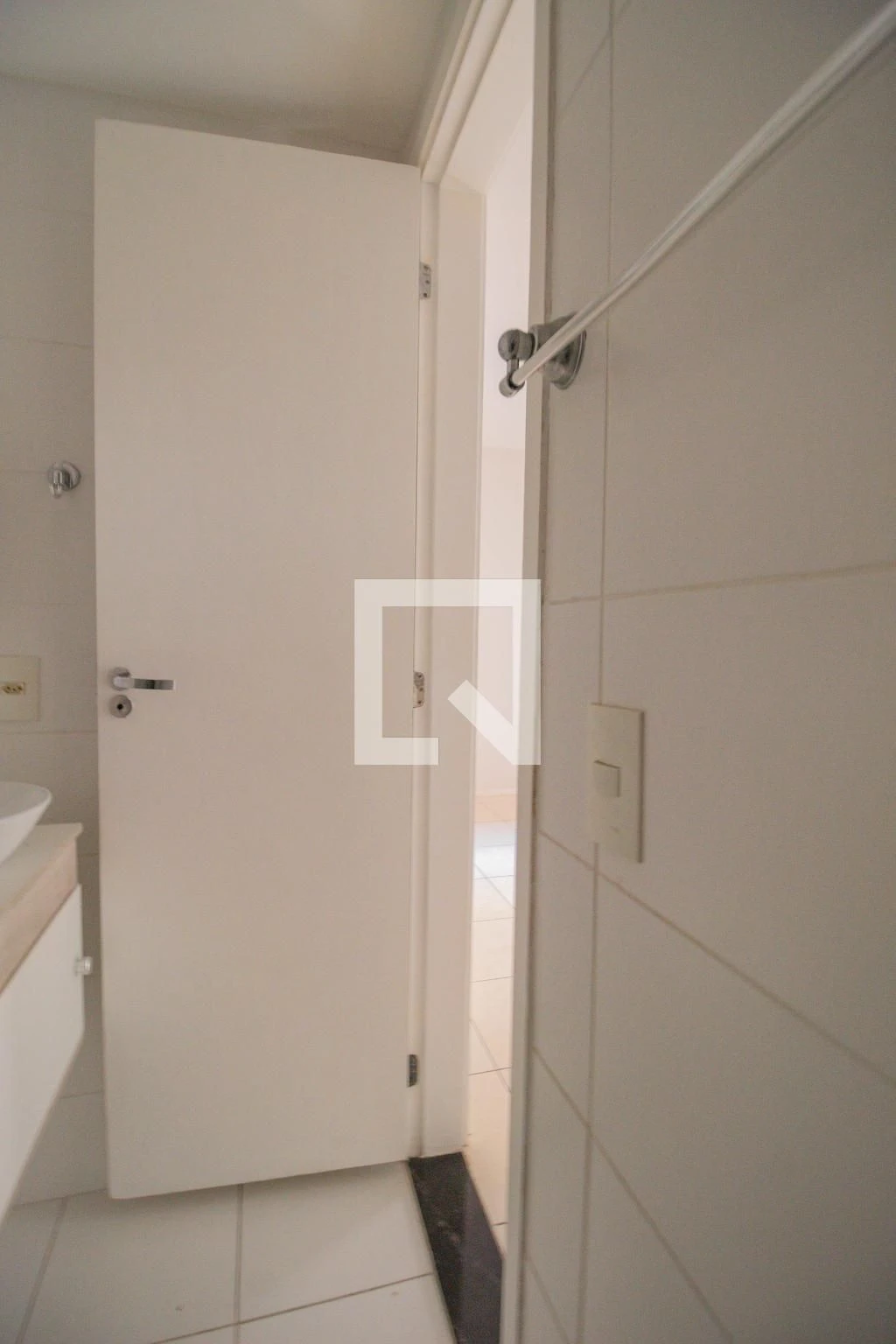 Furnished apartment, 75 m², with a walk-in closet — photo 2